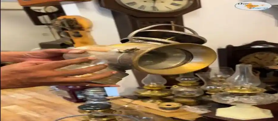 सैकड़ों वर्ष पुरानी विभिन्न प्रयोग हेतु लाइटें_3827