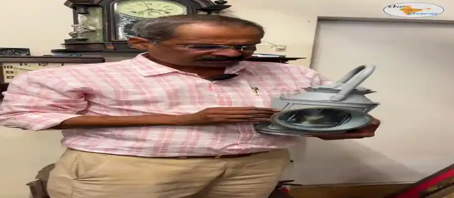 सैकड़ों वर्ष पुरानी विभिन्न प्रयोग हेतु लाइटें_3827