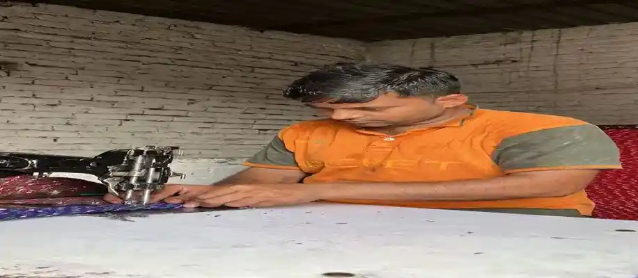 हाथ की दस्तकारी, कबाड़ से बना डाले नायाब उत्पाद_2538