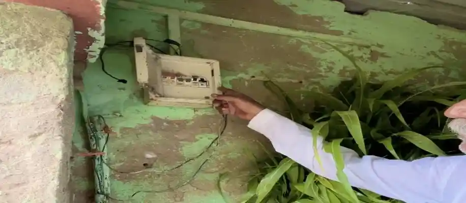 बायोगैस से बिजली और खाद बनाने वाला आत्मनिर्भर किसान_8933