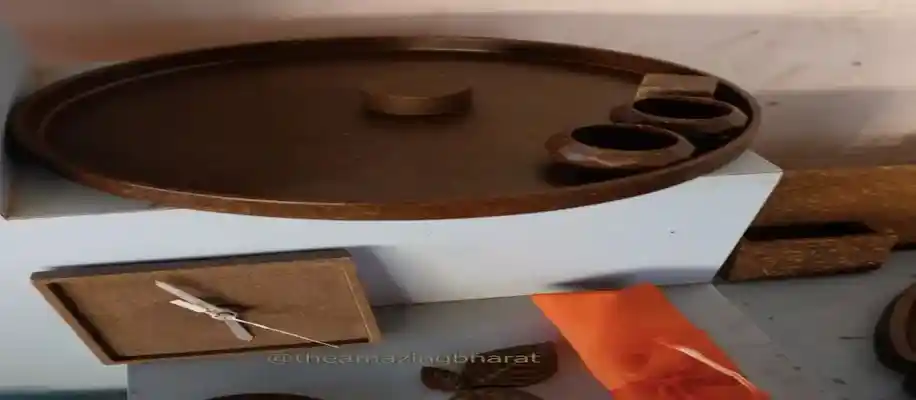 फूलों से बनी अनोखी चीज़ें: बिनेश देसाई का कमाल_6435