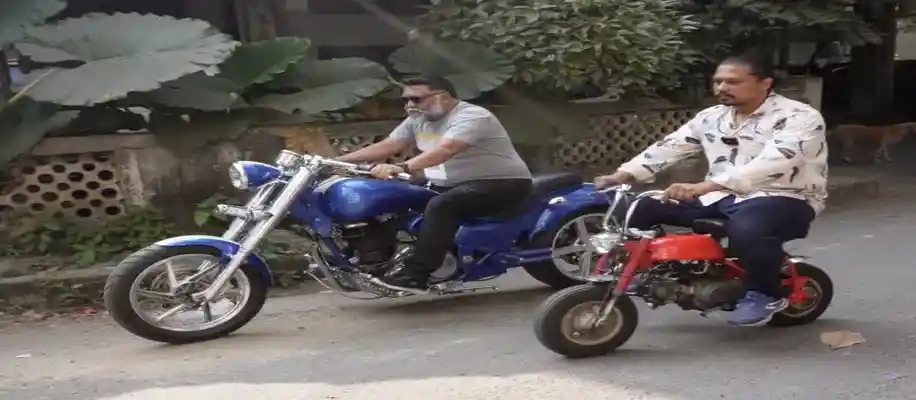Dhanraj Motorcycles: पुरानी बाइकों को नया लुक देने वाला शानदार वर्कशॉप_8292