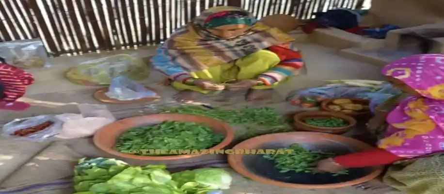 मिट्टी के बर्तन, मिट्टी में उगाया खाना – एक अनोखा रेस्टोरेंट_2833