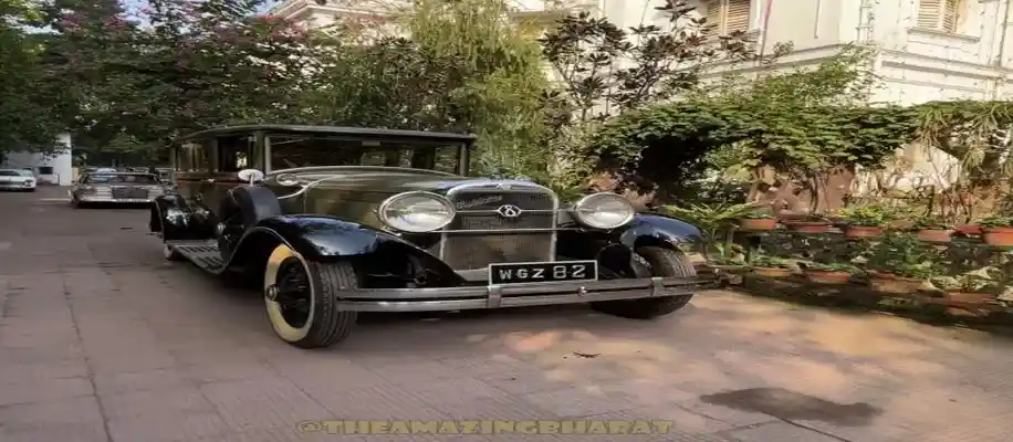 100 साल पुरानी हाई-टेक कार: Studebaker President Eight State Limousine_6175