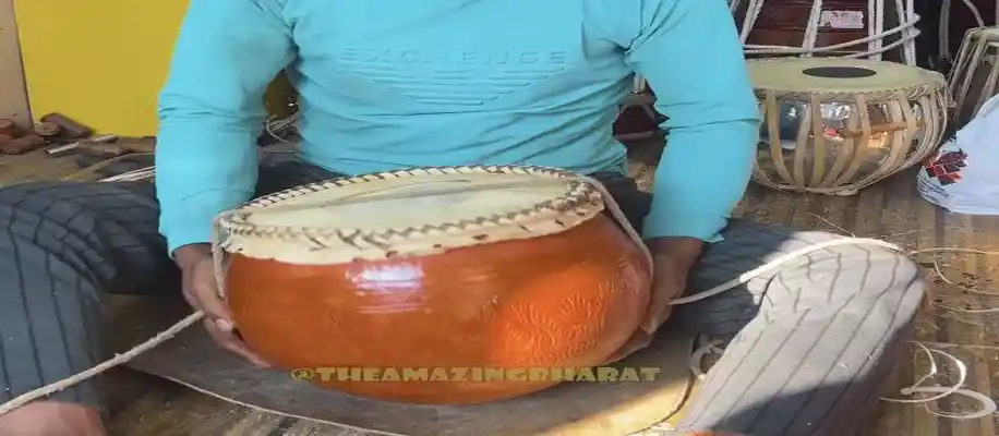प्रीती जी - चार पीढ़ियों से संगीत के साज बनाने की अनोखी विरासत_8912