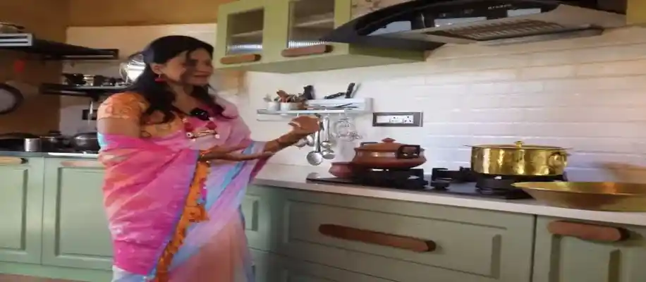 सत्यचित: मिट्टी से बना एक अनोखा घर_3178