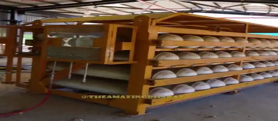 गोबर और सब्जियों से बन रही गाड़ियों की गैस_1045