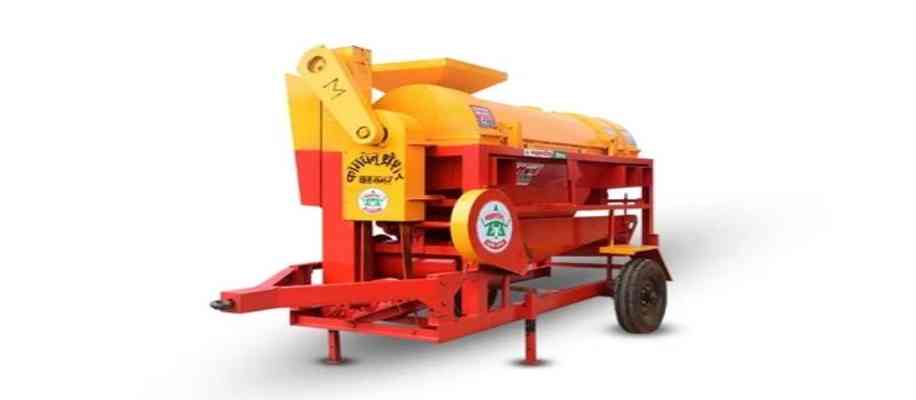 use of Multicrop Thresher in village