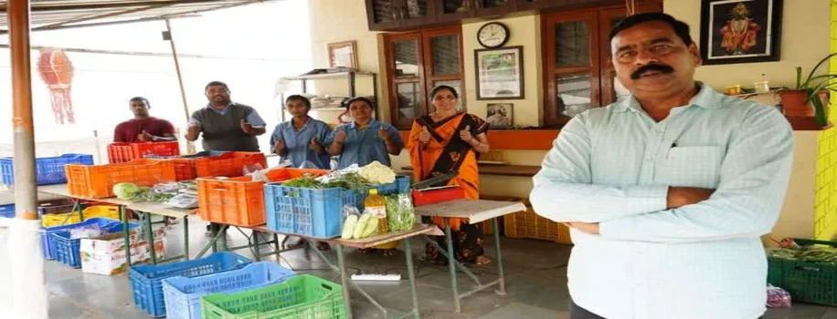 कभी ऑफिस बॉय की नौकरी करते थे, आज खेती के ज़रिए हुआ करोड़ो रूपए का टर्नओवर!