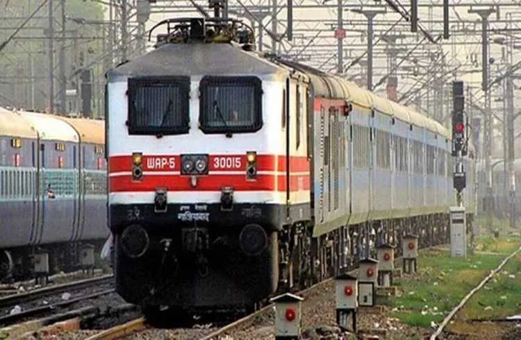 जानिए 31 जनवरी तक चलेंगी कौन-सी स्पेशल ट्रेनें, यहाँ से देखिए विस्तारित ट्रेनों की सूची