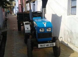 Mini tractor trailer good condition