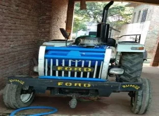 Newholland tractor 3230