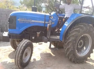 2015 wt 60 for sell at Sonalika tractor showroom