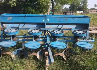 Tractor Planter Bilkul Saaf