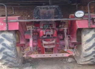 Mahindra 265di tractor urgent sell 50/ tyre h