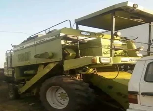 Combine harvester 