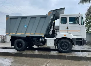 Ashok leyland 6 wheeler tipper