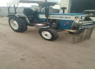 SWARAJ 735 FE - Modal 2001
