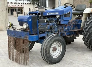 Sonalika Di 60 - Modal 2001