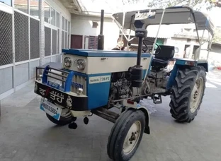 Swaraj 735