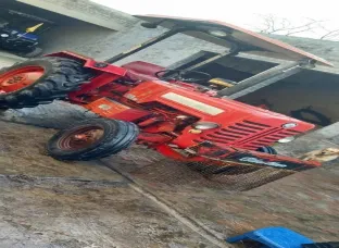 Mahindra 265 Tractor