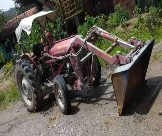 Tractor Loader with fergusion tractor & loader attached