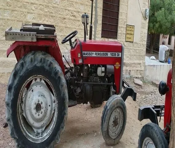 massey Ferguson 1035 DI ( 2013 Model )