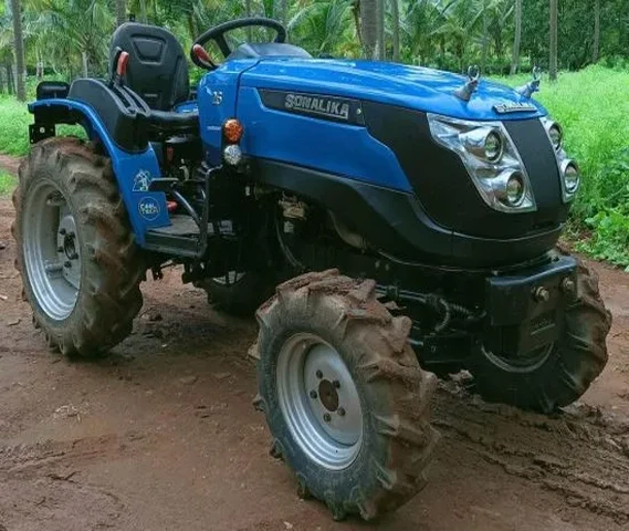 Sonalika four wheel drive 26HP