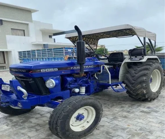 Farmtrac 6055 m 2022 top model F27 300 hr driven