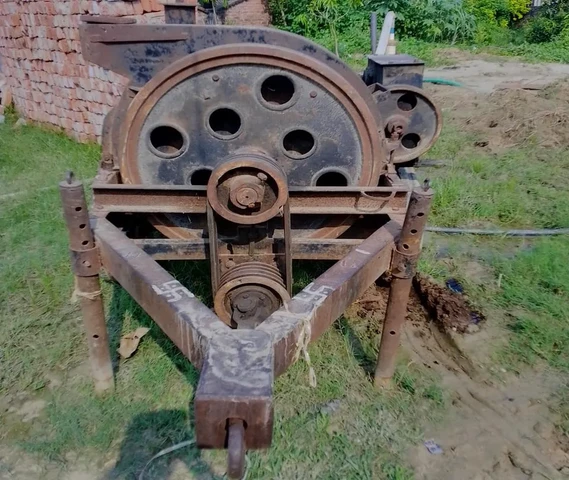 Threshing Machine