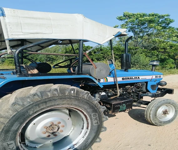 Sonalika Tractor  DI-60