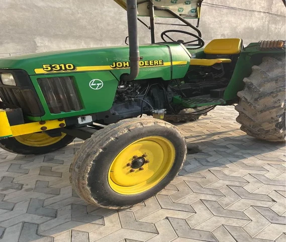 JOHN DEERE 5310