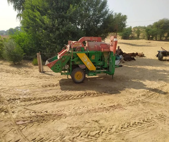 Threshing Machine