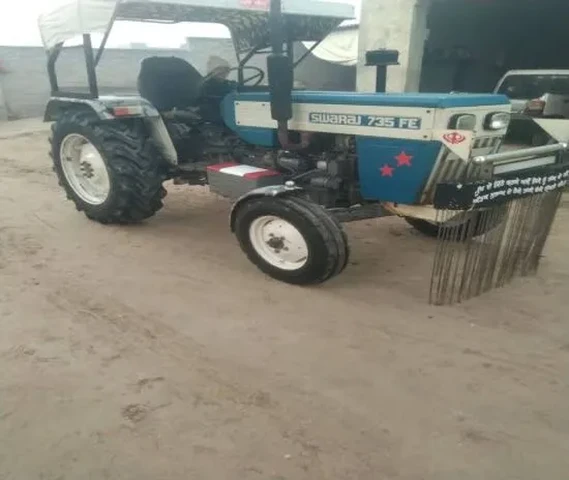 SWARAJ 735 FE - Modal 2001