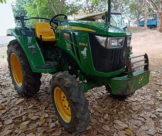 John Deere 3036 E