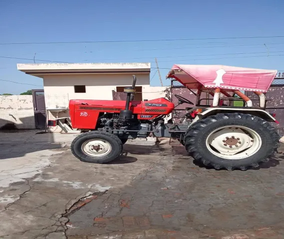 Swaraj 855