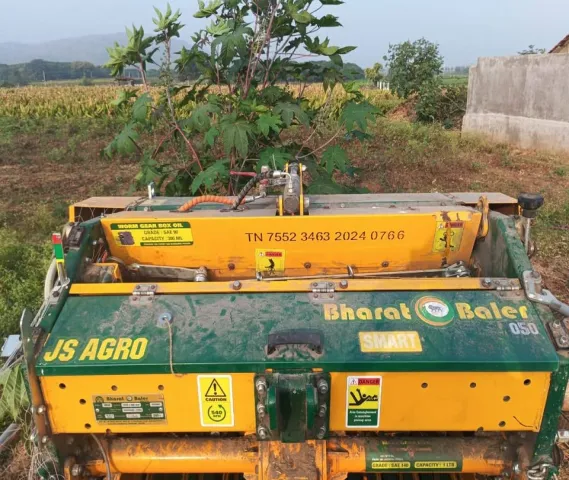 Round baler Machine