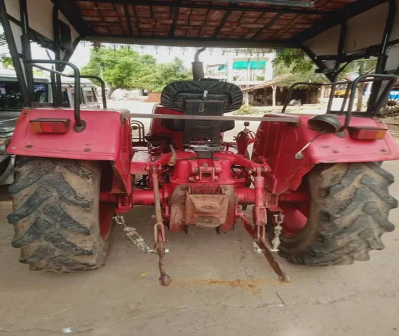 Mahindra sarpanch 575