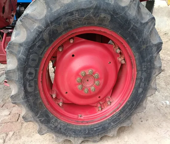 Mahindra 475